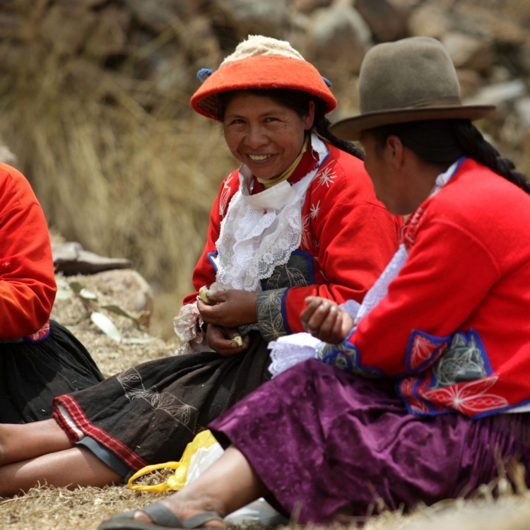Viaje en grupo a Perú Nadiu Viatges Turismo Responsable