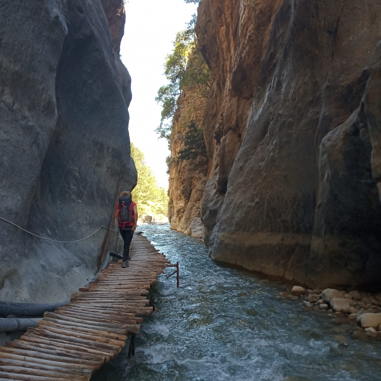 Viaje en grupo a Creta Nadiu Viatges Turismo Responsable